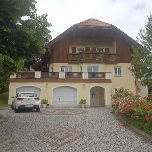 Ferienwohnung Gütl am Weg, hotel v destinaci Ebenzweier