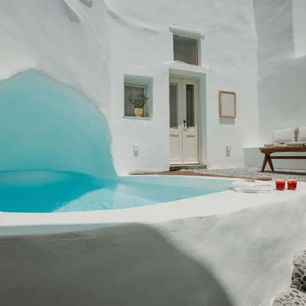 Villa Patitiri cave house with private pool in Megalochori Santorini, hotel v destinaci Megalokhori