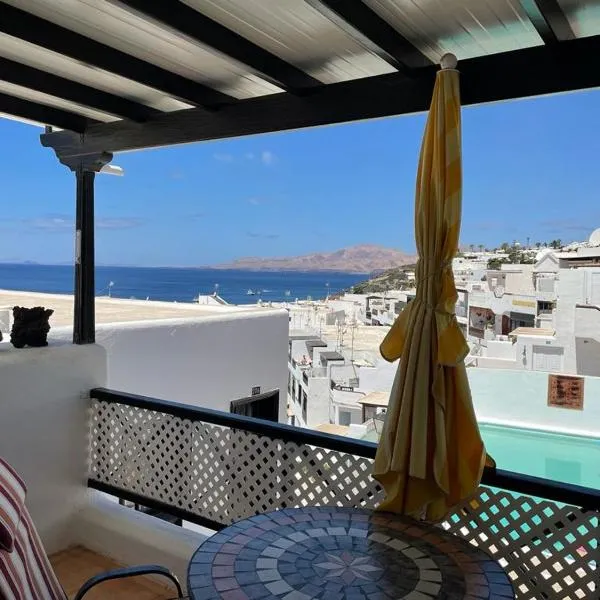 The White Dragos with Ocean view, hotel in Tías