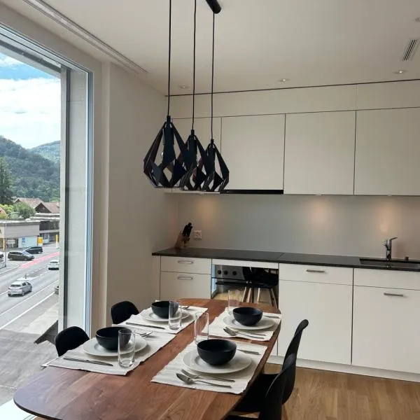 The R Apartment Engelberg, KLIMA, NEU, Balkon, Parking, מלון בBalsthal