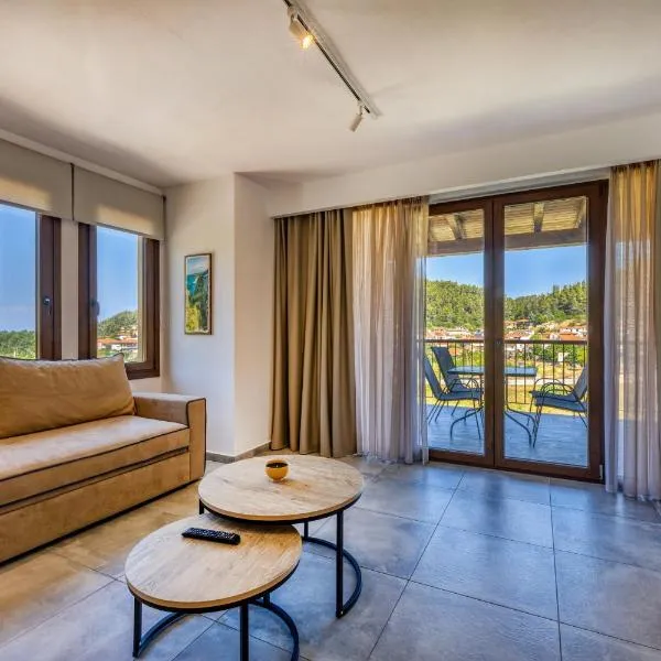 Penelope Luxury Suites, hotel in Fourka