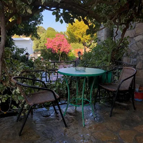 Traditional Rooms Elena, khách sạn ở Astirákion