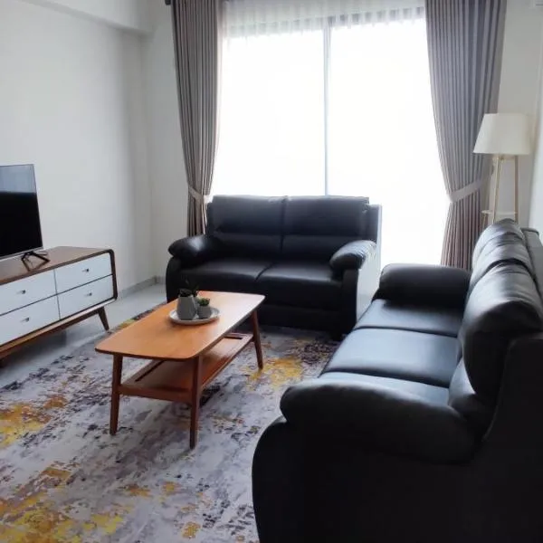 3BR Apartment at Skyhouse BSD beside Aeon Mall BSD, hotel v destinaci Samporo
