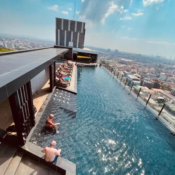 The base Central Pattaya 271 by Numam, hotel in Pattaya