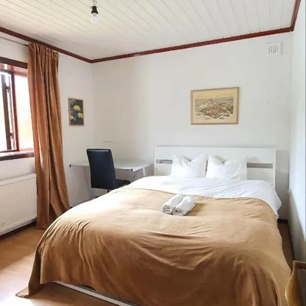 Private Room in Shared House-Close to University and Hospital-1, hotel v destinaci Umeå