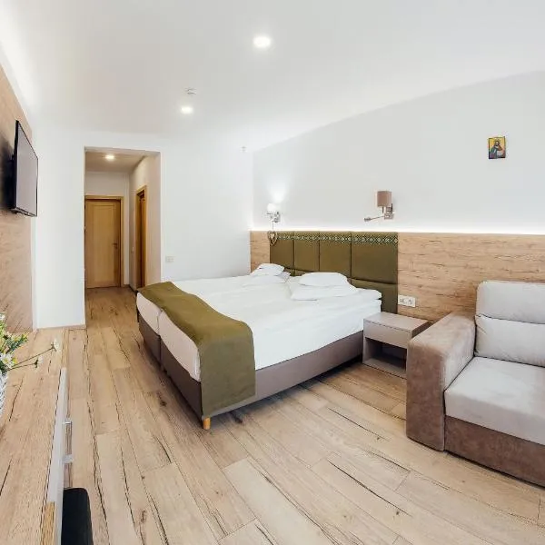 Blumenhof Bucovina, hotel em Voronet