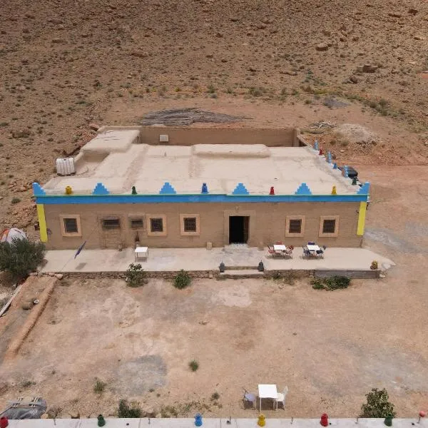 Gîte d'étape traditionnel berbère โรงแรมในIfri