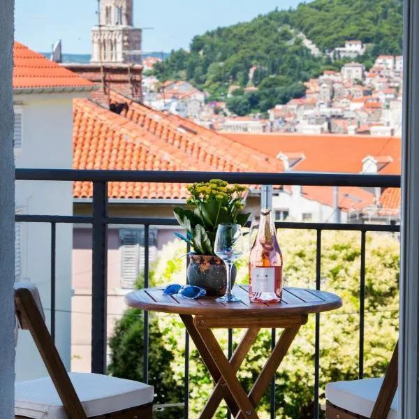 Luxury Apartments Bella - Split Centre w Free Parking, hotel in Split