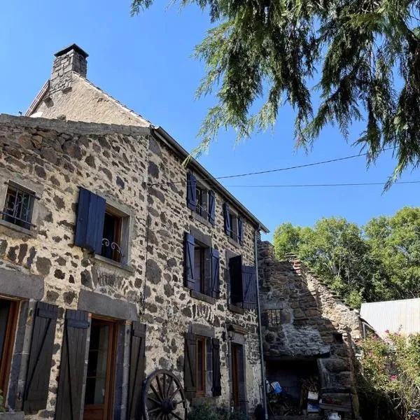 Maison auvergnate, hotell sihtkohas Dauzat-sur-Vodable