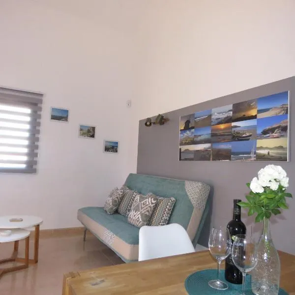 Casa Mona, хотел в Коралео