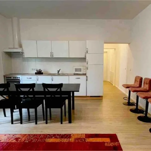 70qm Apartment für sie und ihre Familie, hotel v destinaci Rohrau