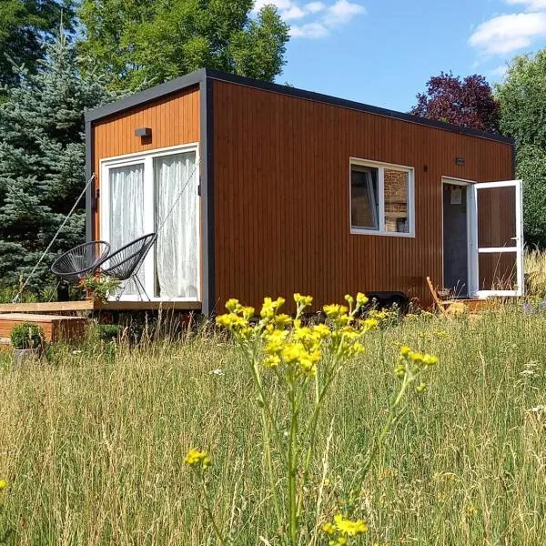 Tinyhaus in 16845 Manker mitten im Dorf tiny house, hotel v destinaci Manker