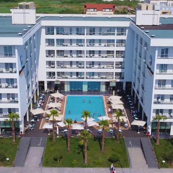 Delfin Resort Kune, hotel in Shëngjin