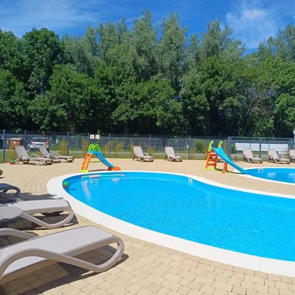 Horyzont Apartamenty- 50m od morza!!!Apartamenty prywatne w Family Dominikana- SELF CHECK IN, hotel in Sianozety