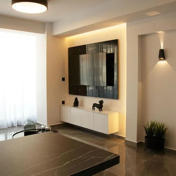 P J Luxury Suites, hotel in Serres