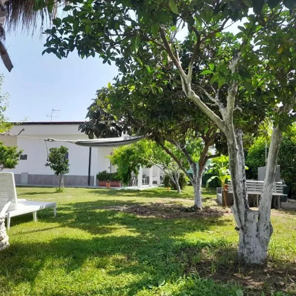 Aragon Cottage Apartments, hotel v destinaci Le Castella