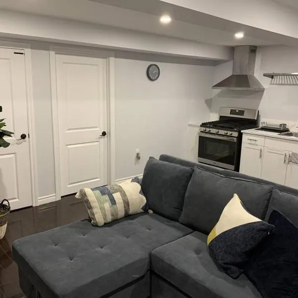 *Cozy, newly renovated, fully equipped*, hotel v destinaci Hamilton