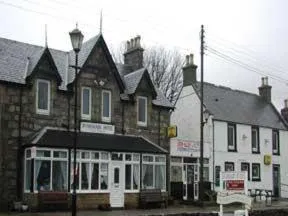 Dunroamin Hotel, hotel en Lairg