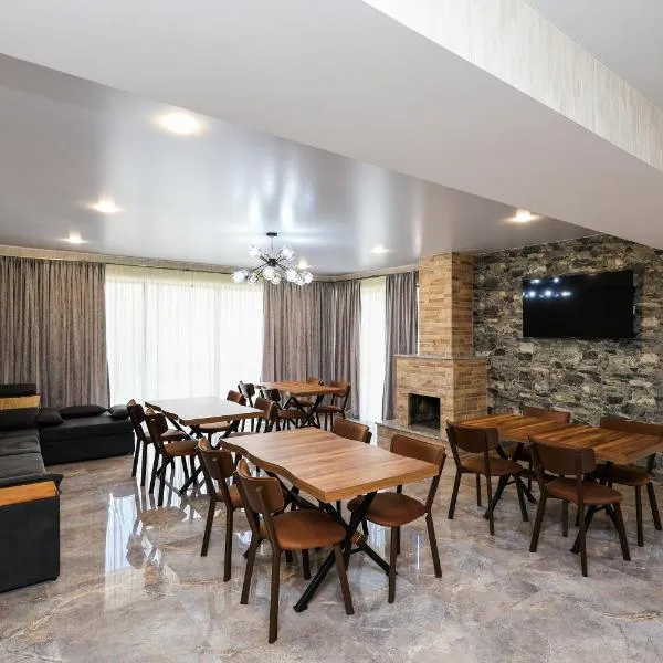 Heaven Hill, Hotel in Kazbegi