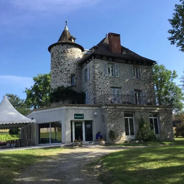 La Chatelleraie, hotel in Saint-Santin-Aveyron