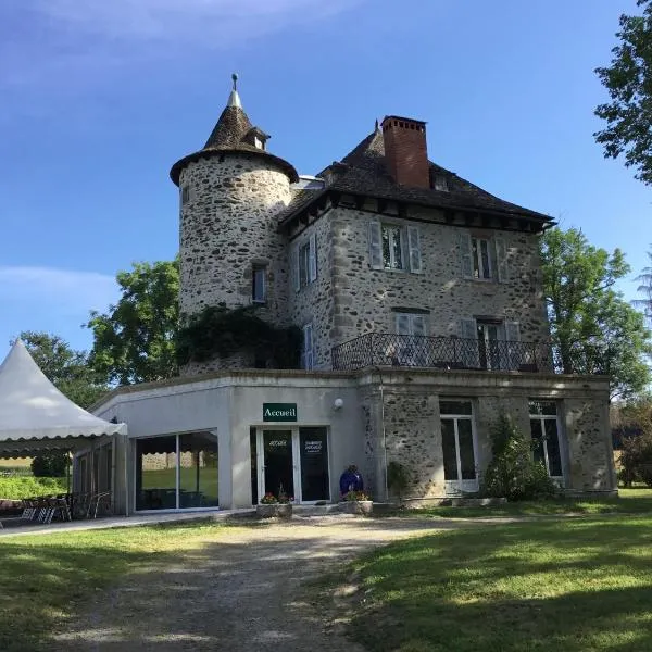 La Chatelleraie – hotel w mieście Saint-Étienne-de-Maurs