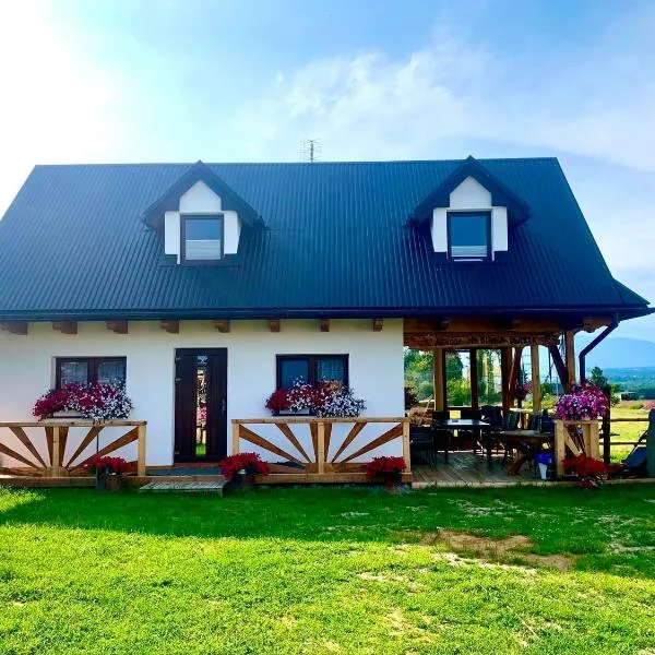 Jabłonka에 위치한 호텔 Zagroda na Borach - Domek