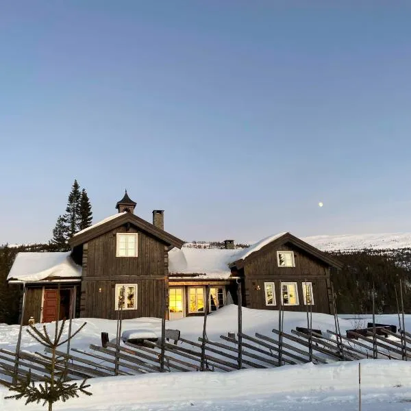 Luxurious, well-Equipped and modern Cabin by the Cross-Country Ski Trails โรงแรมในฟลอ