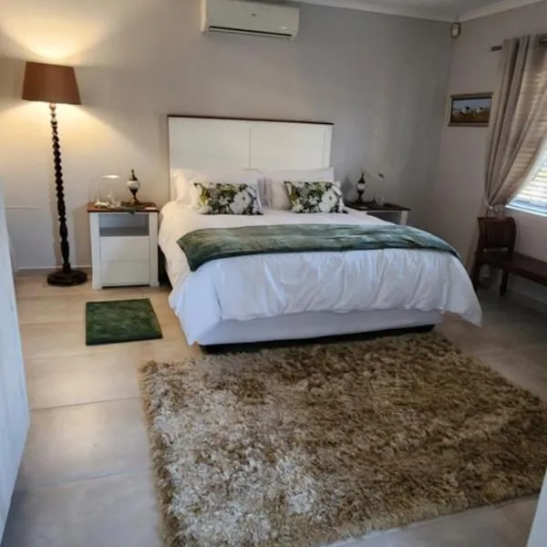 Audrey's Self-Catering Accommodation, hotel in Cape Town