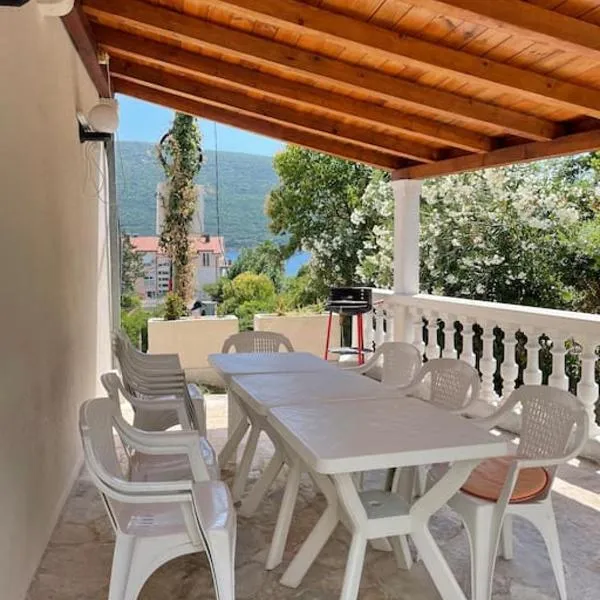 Apartment of 45 square meters, hotel v destinaci Kumbor
