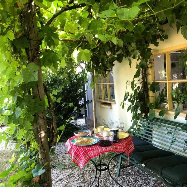 Het Betuws Erfje, hotell i Maurik