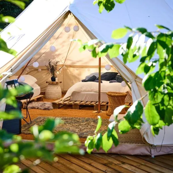 Hesselgaard Glamping, hotel em Martofte