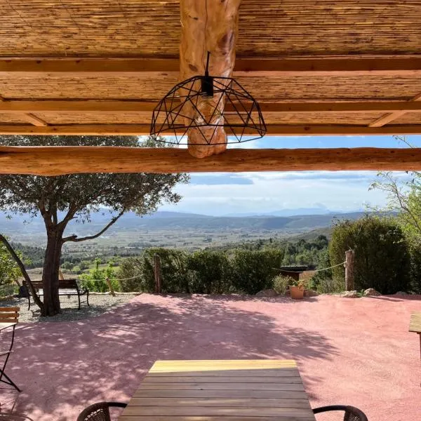 Chambres d'hôtes Gîte Saint Roch, hotel in Quintillan