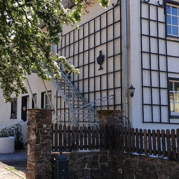 Ferienwohnung im Landhausstil, hotel in Winkel