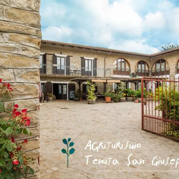 Agriturismo Tenuta San Giuseppe, hotel v destinaci Cossano Belbo