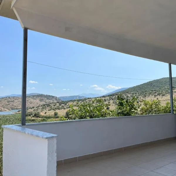 Laert's Home, hotel in Sarandë
