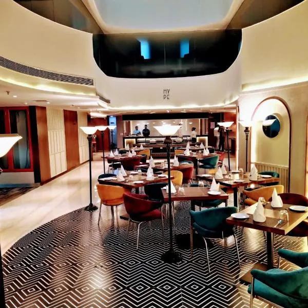 Hyphen Business Hotel, hotel v destinaci Noida