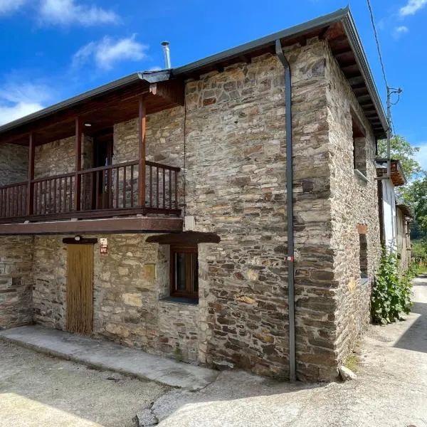 La Casina de la Yeye San Cristóbal de Valdueza, hotel in San Cristóbal de Valdueza