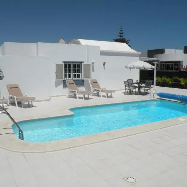Villa Amina, hotel v destinaci Puerto del Carmen