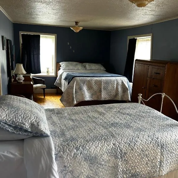 Chez Odette, suite international, hotel in Roberval