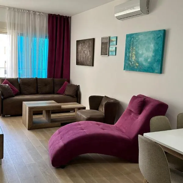 Ambassador apartment Bečići, hotel in Becici