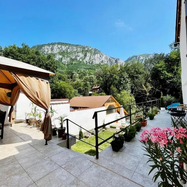 Casa Anca โรงแรมในเบยเล เฮร์คูลาเน
