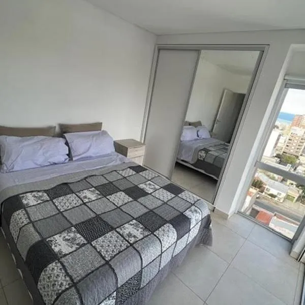 Moderno depto con vista panorámica, hotel en Comodoro Rivadavia