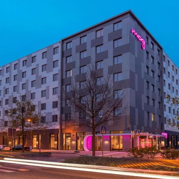 Moxy Frankfurt Airport, hotell i Frankfurt am Main