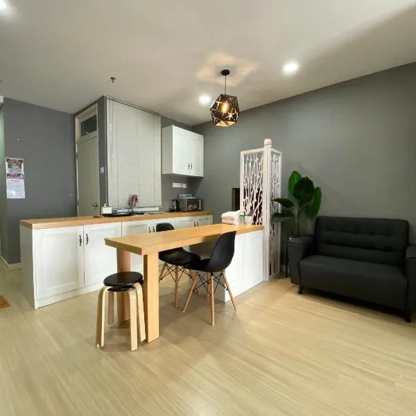 A Modern & Homely Studio with Pool and Gym, hotel in Kampar