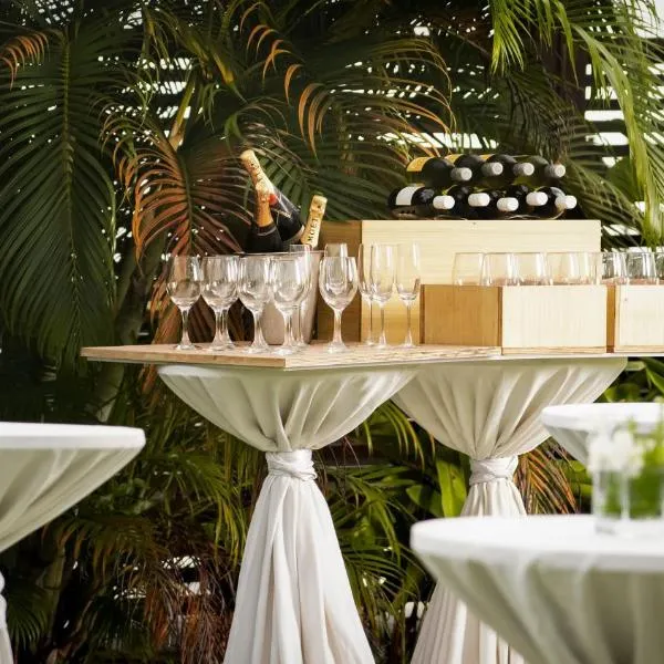 Grand Pacific Hotel, khách sạn ở Suva