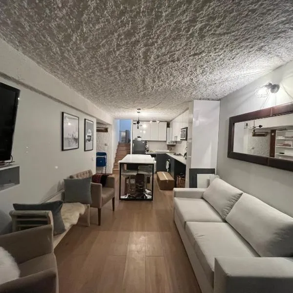 Ski in-out Apartment in El Colorado – hotel w mieście Valle Nevado