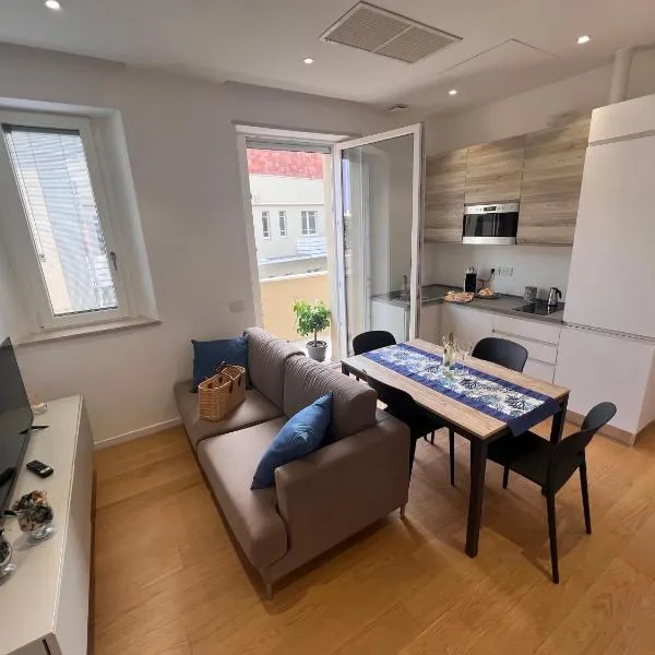 Happy Holiday Apartment, hotel in Cagliari
