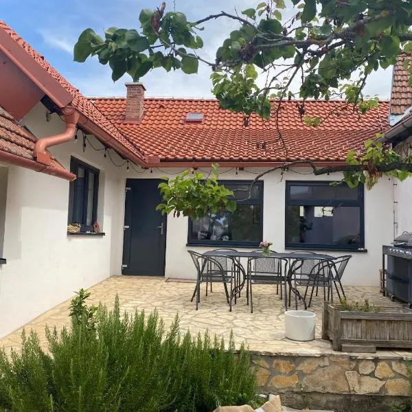 Palava Holiday House – hotel w mieście Šakvice