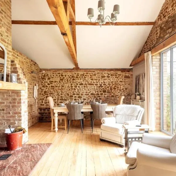 The Cart Lodge - relaxing rural spa break, hotel a Pentney