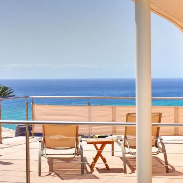 Premium Residence Isabel, מלון בקוסטה קלמה